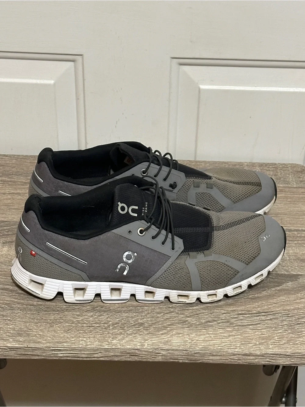 On Cloud 5 Grey / black : Men Size 12 Running Walking Jogging Shoes 19.99195